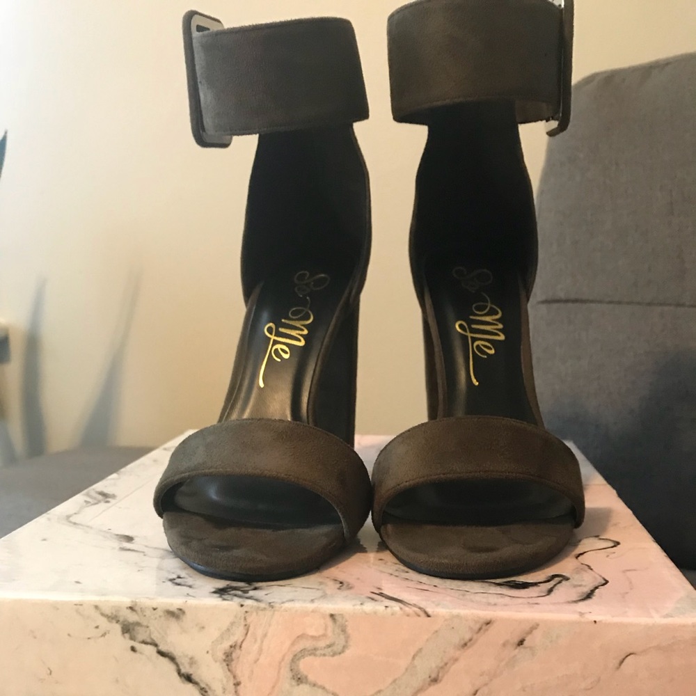 Lola Shoetique Heels